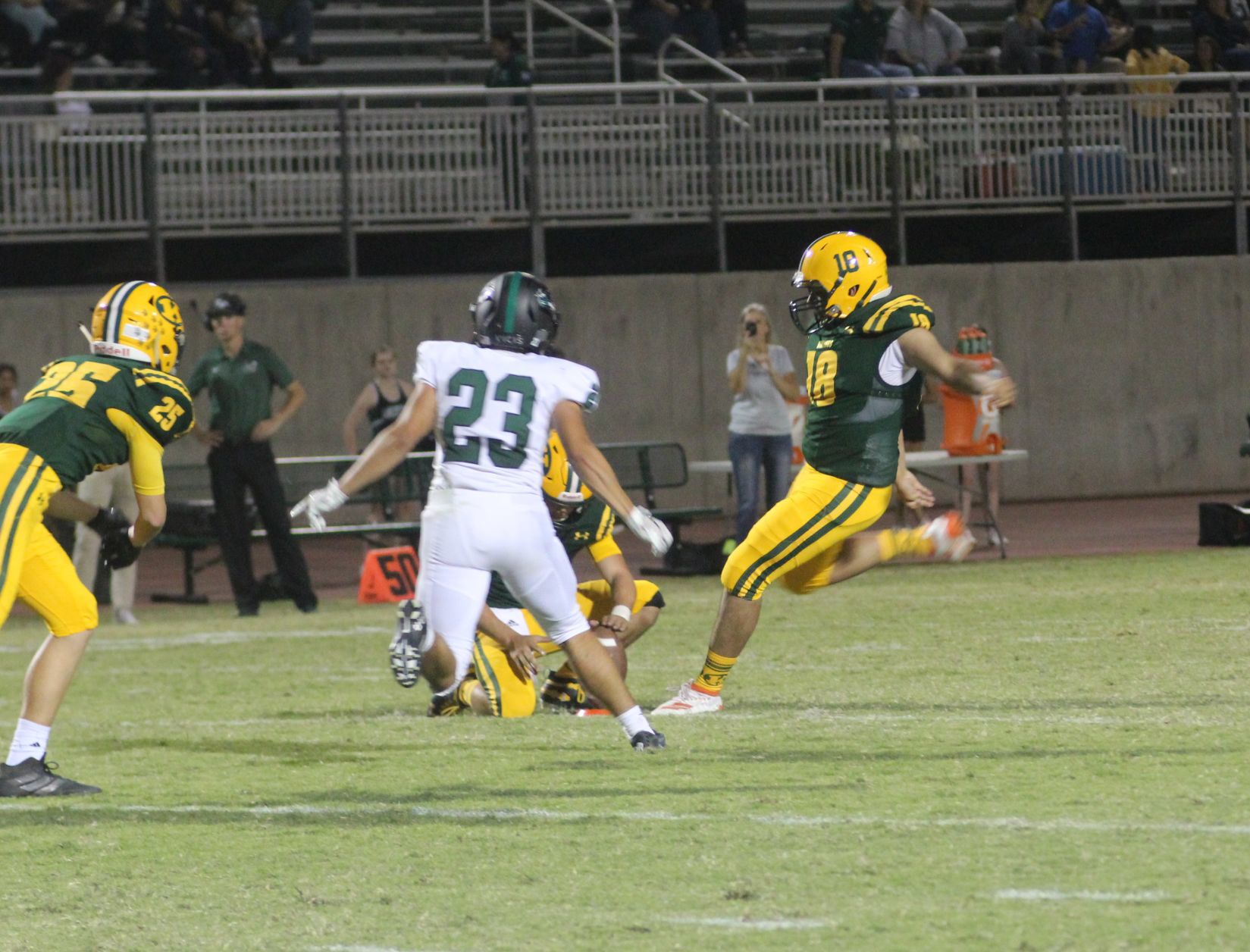 Vikings' defense dominates the Miners, remain undefeated at 5-0